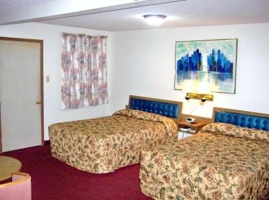 Shamrock Motel Hot Springs Room photo