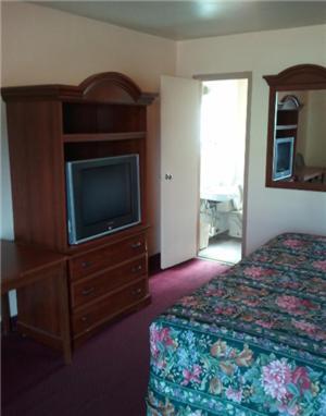 Shamrock Motel Hot Springs Room photo